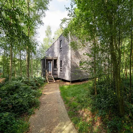 Duplex In Tournai By Fouage Pond
