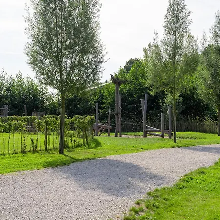 Duplex In Tournai By Fouage Pond Holiday home *